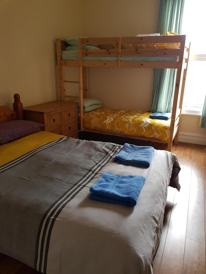 Large First Floor Balcony Flat Next To Beach Daire Weston-super-Mare Dış mekan fotoğraf